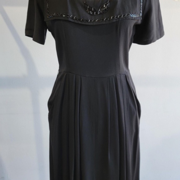 Vintage 1940s Black Rayon Dress with beaded Collar | Size Medium - Picture 3 of 7